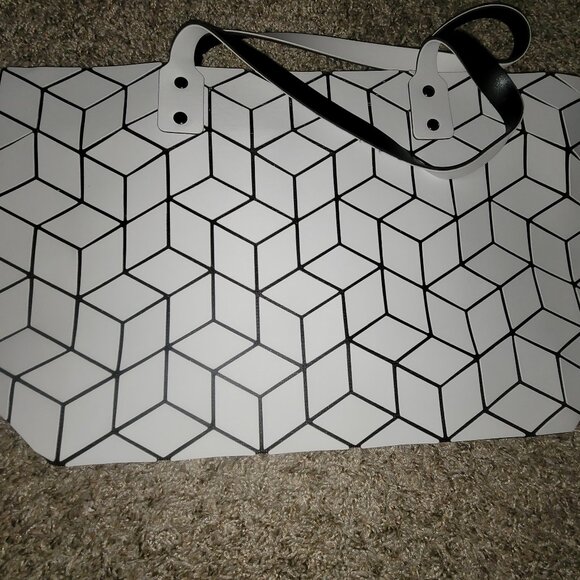 Geometric Emilio Pepe tote - Picture 1 of 4